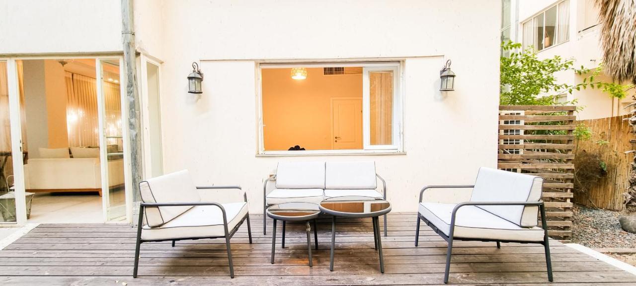 Lägenhet på 100 m² i Tel Aviv centrum, med 2 sovrum och 2 badrum  Exteriör bild