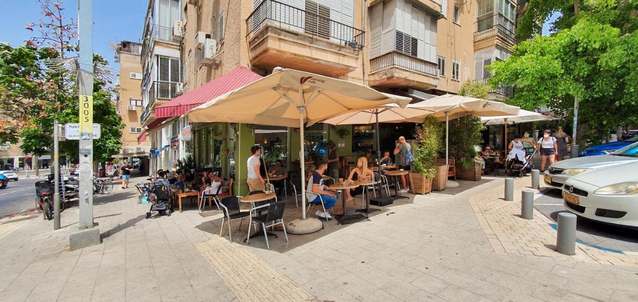 Lägenhet på 100 m² i Tel Aviv centrum, med 2 sovrum och 2 badrum  Exteriör bild